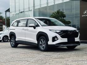 Tin tức giá xe: Hyundai Custin giảm 85 triệu tại đại lý, bản giữa gần ngang Innova Cross tiêu chuẩn  第3张