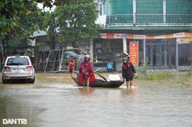 Nơi người dân trắng đêm canh nước, chạy lũ 2 lần trong 4 ngày