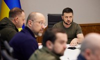  Tổng thống Ukraine Zelensky nói Nga điều 60.000 binh sĩ đến tỉnh Kursk 