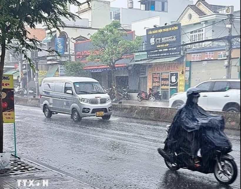  Nhiều khu vực trên cả nước có mưa to, đề phòng lũ quét, sạt lở đất 