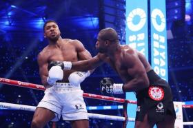 Anthony Joshua bị hạ knock-out ngỡ ngàng ở trận tranh đai vô địch quyền anh