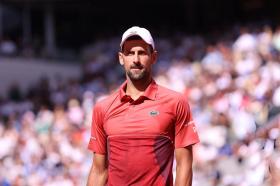 Djokovic rút khỏi Roland Garros, mất ngôi số một thế giới