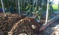  Công an tỉnh Bắc Giang bàn giao nhà “Mái ấm tình thương” cho hộ nghèo 