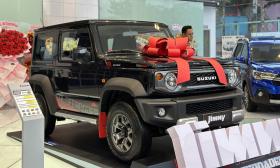 Suzuki Jimny giảm giá 