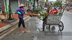 Những người thầm lặng làm sạch Hạ Long  第1张