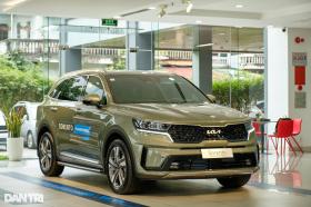 Ngoài &quot;ăn xăng như ngửi&quot;, Kia Sorento PHEV có gì khi đắt gần bằng GLC 200