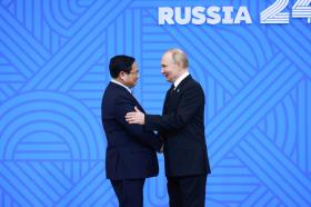 Tổng thống Nga Putin chào đón Thủ tướng Phạm Minh Chính dự hội nghị BRICS mở rộng